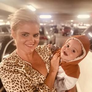 Meet your Posher, Lara